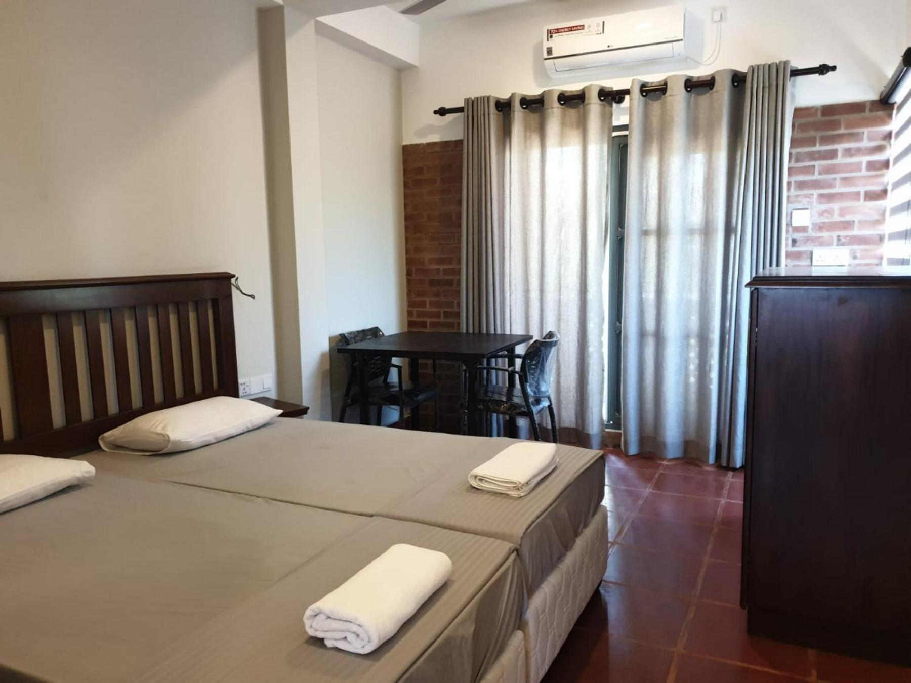 Janishi Residencies Hotel Negombo Ngoại thất bức ảnh