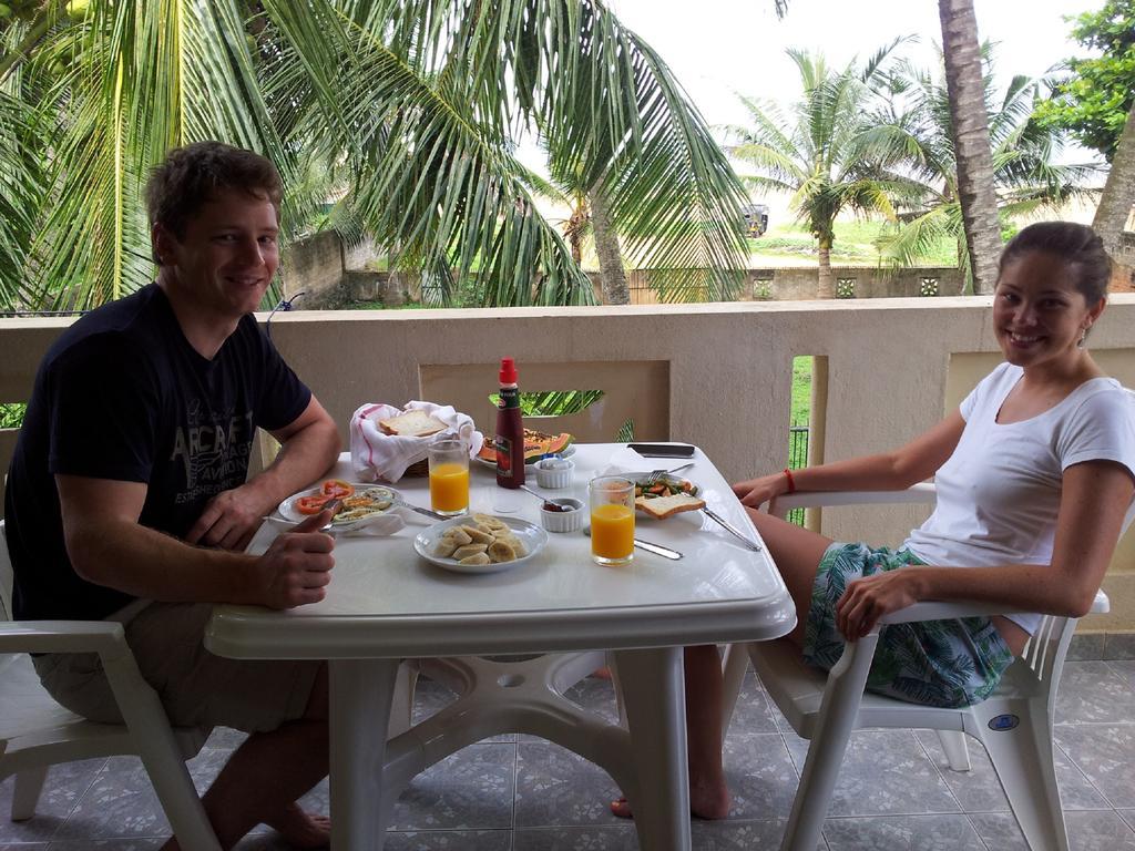 Janishi Residencies Hotel Negombo Ngoại thất bức ảnh