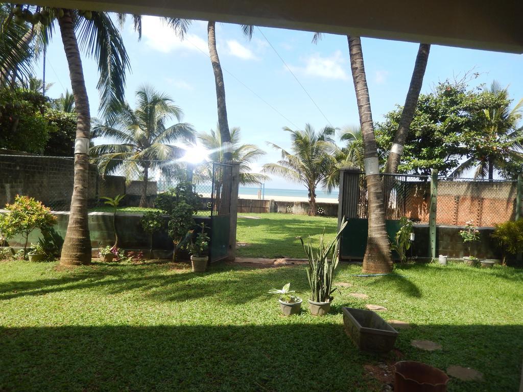 Janishi Residencies Hotel Negombo Ngoại thất bức ảnh