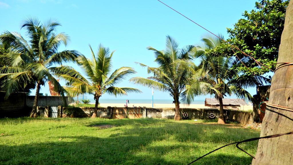Janishi Residencies Hotel Negombo Ngoại thất bức ảnh