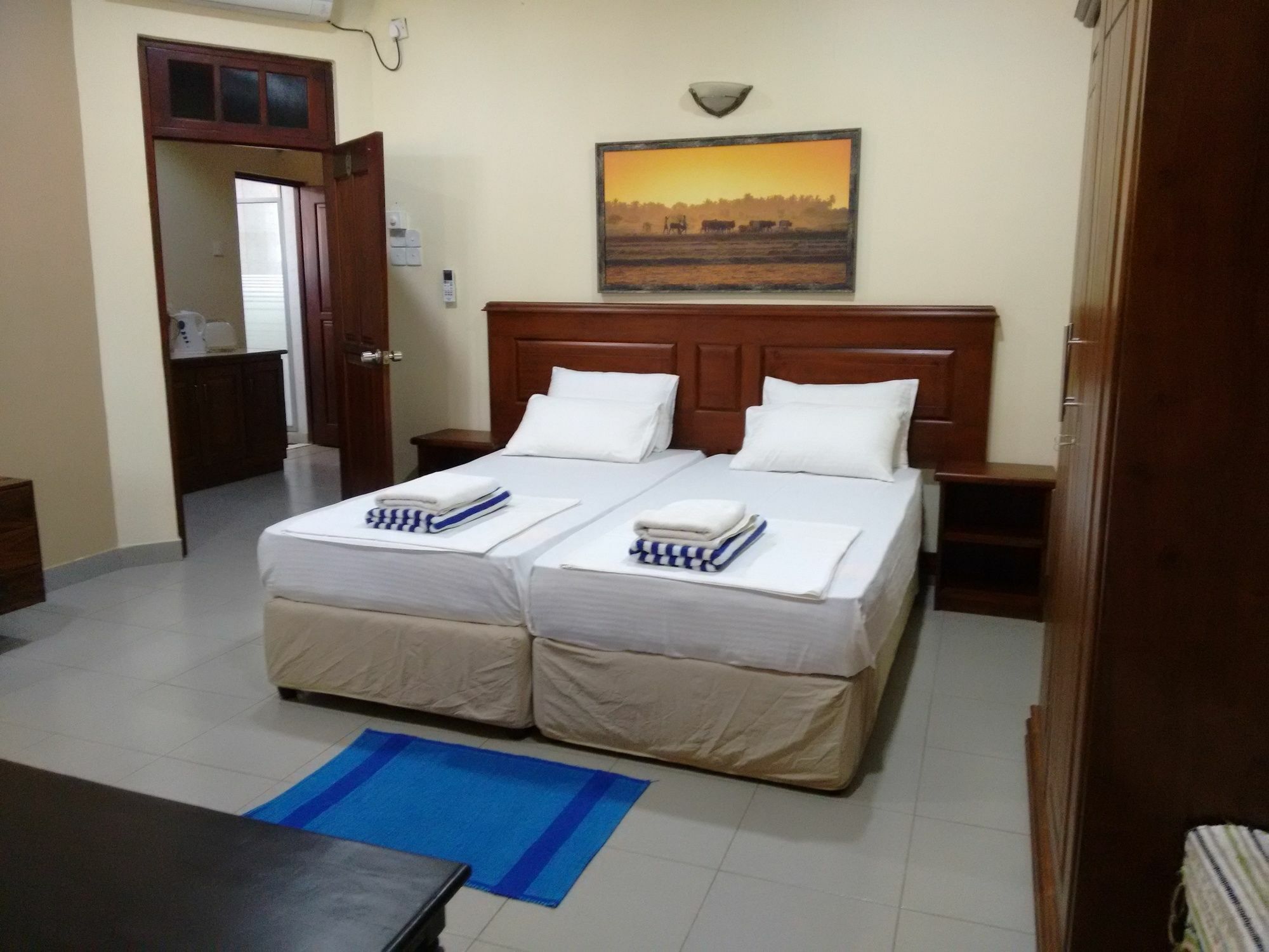 Janishi Residencies Hotel Negombo Ngoại thất bức ảnh